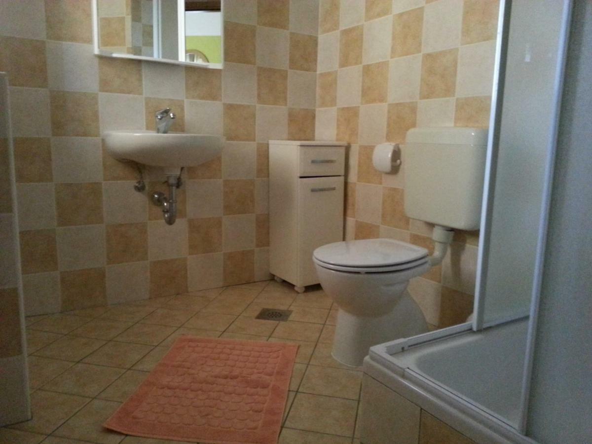 Villa Dora Biograd Na Moru Esterno foto