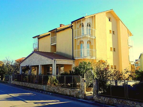 Villa Dora Biograd Na Moru Esterno foto